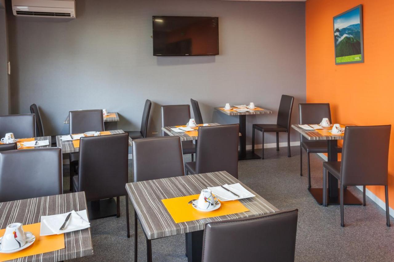 Logis Hotel Les Voyageurs Lezoux Eksteriør bilde